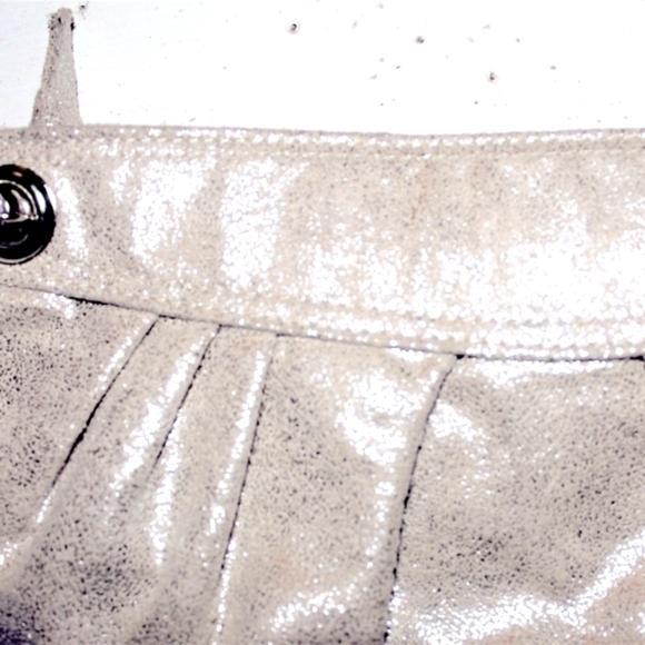 Express Clutch Metallic Handbag, New Bag, Heavy Silver Chain Metallic - Picture 3 of 6